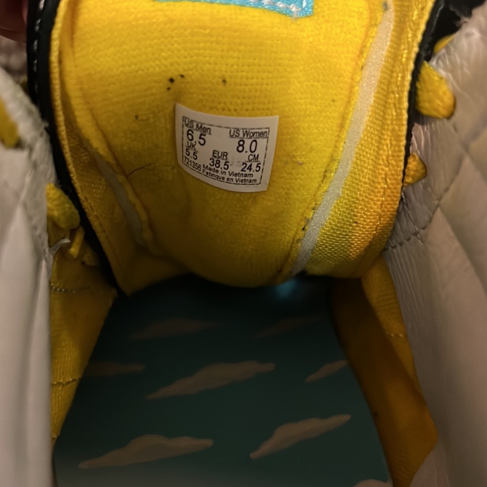 Simpsons vans!! - Picture 8 of 9
